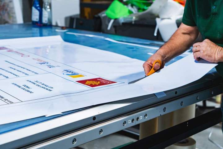 FLASH ENSEIGNE SARL 07